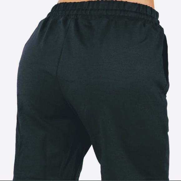 NEW Bermuda Long Shorts Jersey Material  (1) SM & (1) XL Left 👋 - Picture 6 of 14